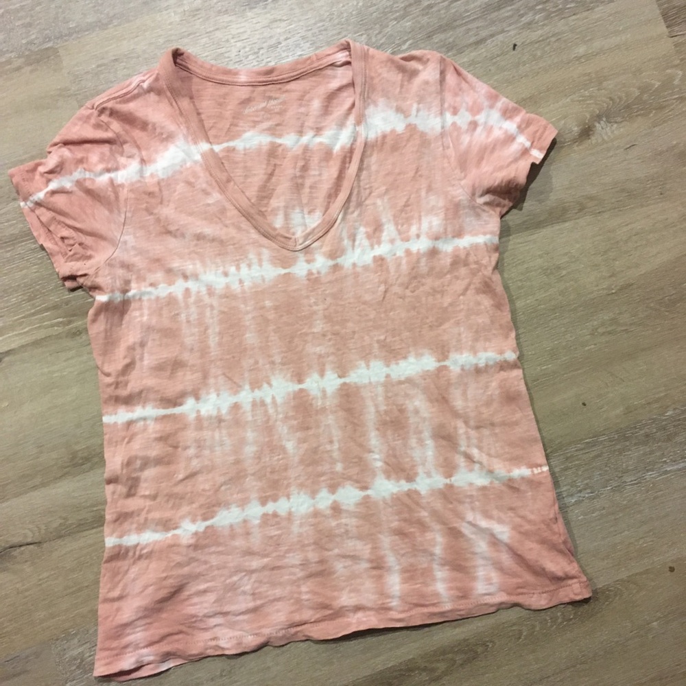 Universal Threads. Peach tie dye. Small
